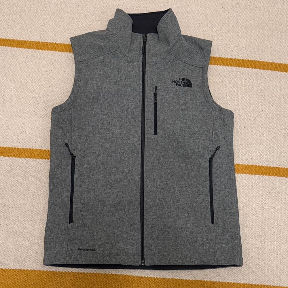 Like New The North Face Men's Gray Wind Wall Vest, S